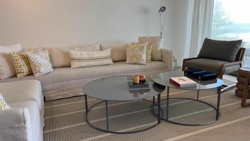 Departamento con tres suites en la Barra con vista al mar